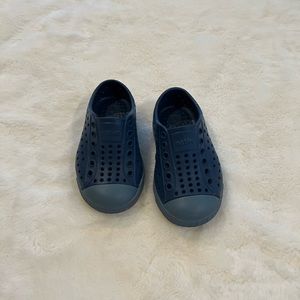 Navy Natives Water Sneakers- the BEST shoes for warm weather adventures!!